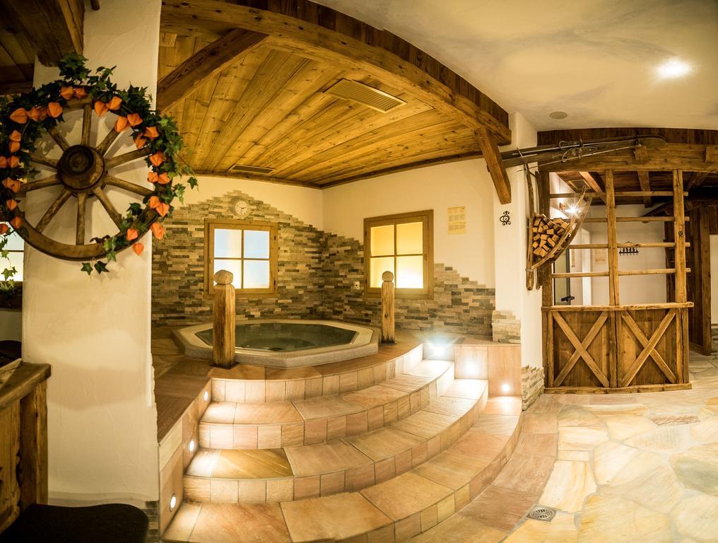 Hotel Pra Tlusel Selva di Val Gardena Extérieur photo