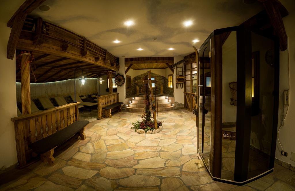 Hotel Pra Tlusel Selva di Val Gardena Extérieur photo