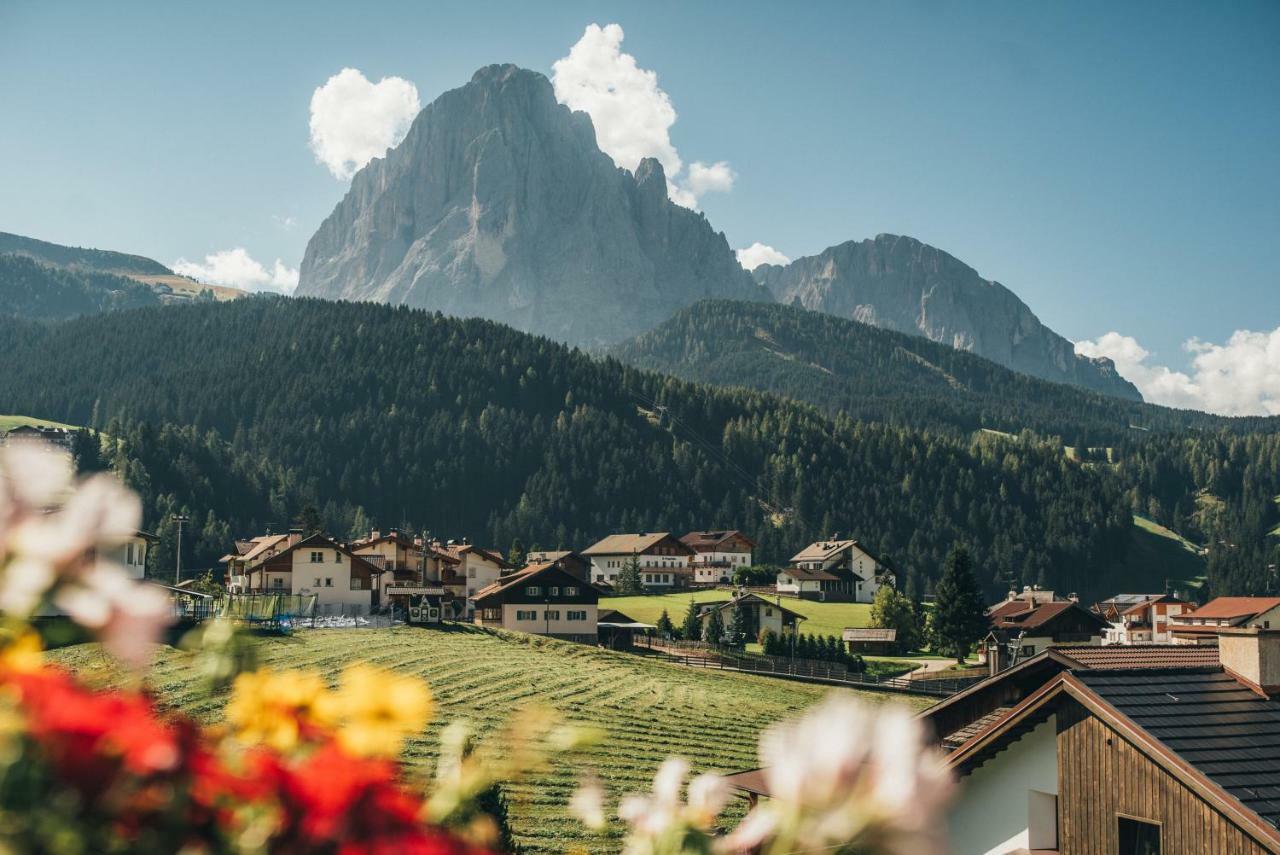 Hotel Pra Tlusel Selva di Val Gardena Extérieur photo